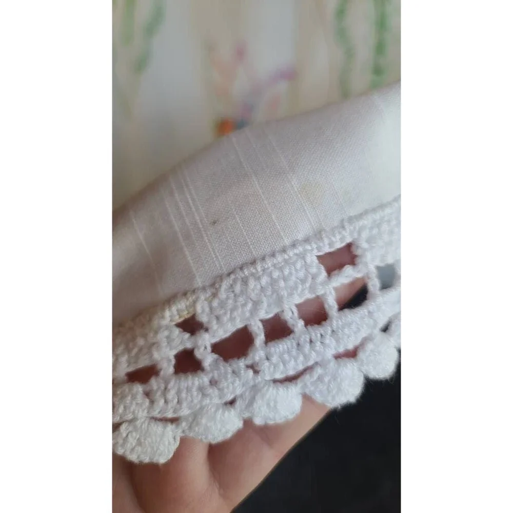 Butterfly Flowerpot Floral Arrangement Dresser Scarf